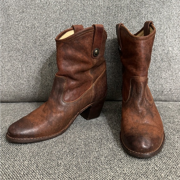 Frye Jackie Button Boots - Picture 3 of 10